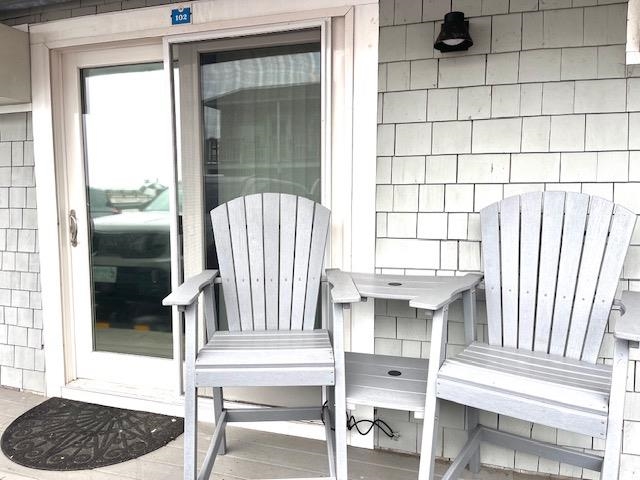 449 Ocean Boulevard 102