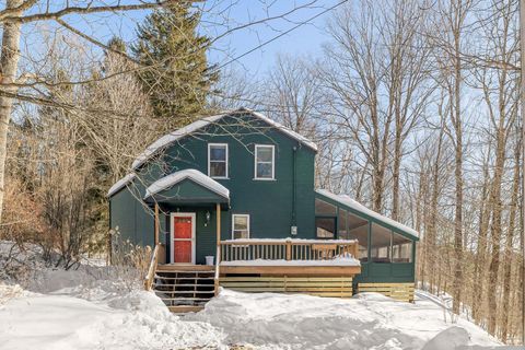 84 Old Mansfield Road Fayston VT 05673