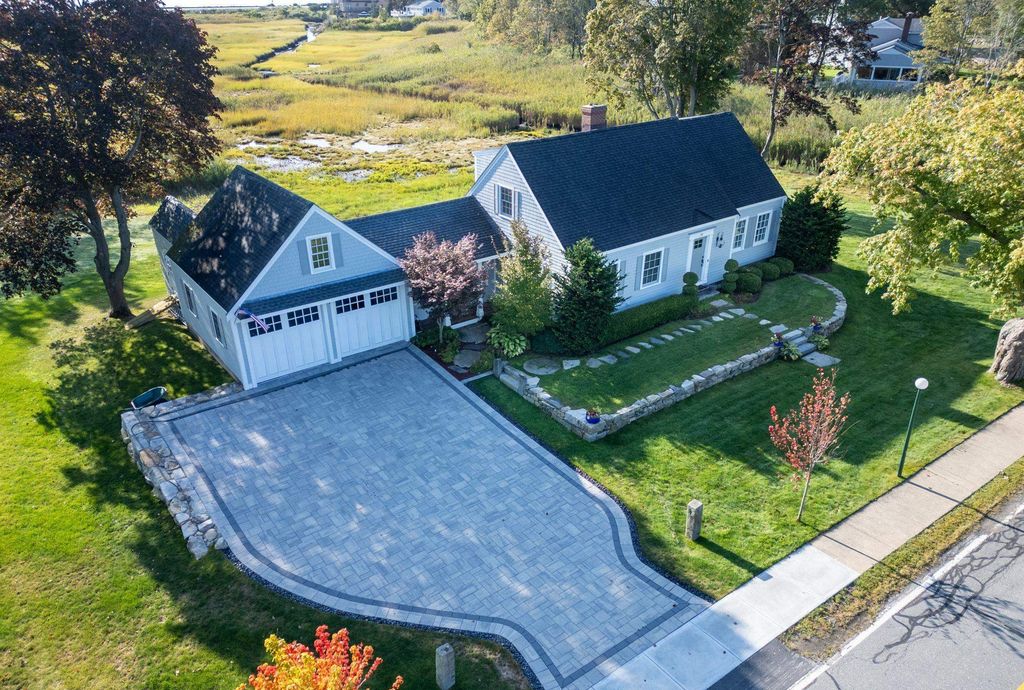 Photo of 20 Causeway Road, Rye, NH 03871 (MLS # 5064188)