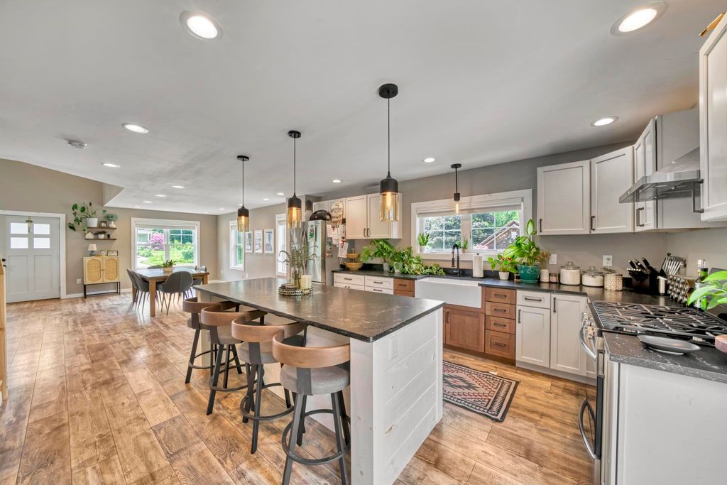 Photo of 86 Chestnut Street, Claremont, NH 03743 (MLS # 5048087)