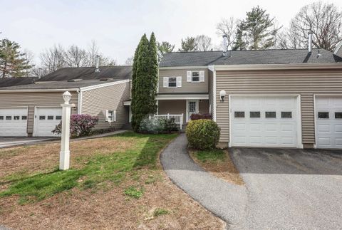 Photo of 38 Winterwood Drive, Londonderry, NH 03053 (MLS # 5086084)