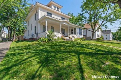 Photo of 14 Pleasant Street, Plymouth, NH 03264 (MLS # 5084567)