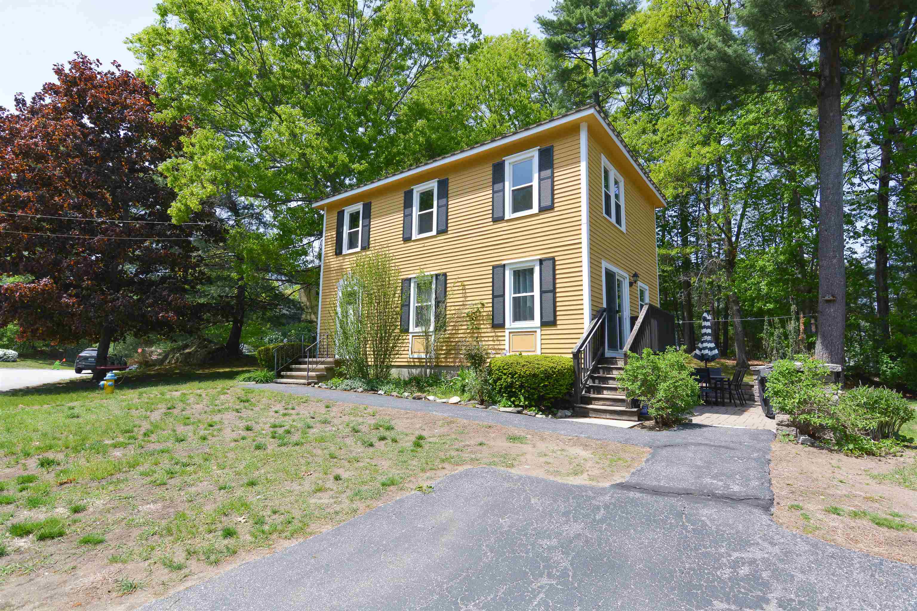 Photo 1 of 42 — 11 Beaujolais Drive, Nashua, NH 03062
