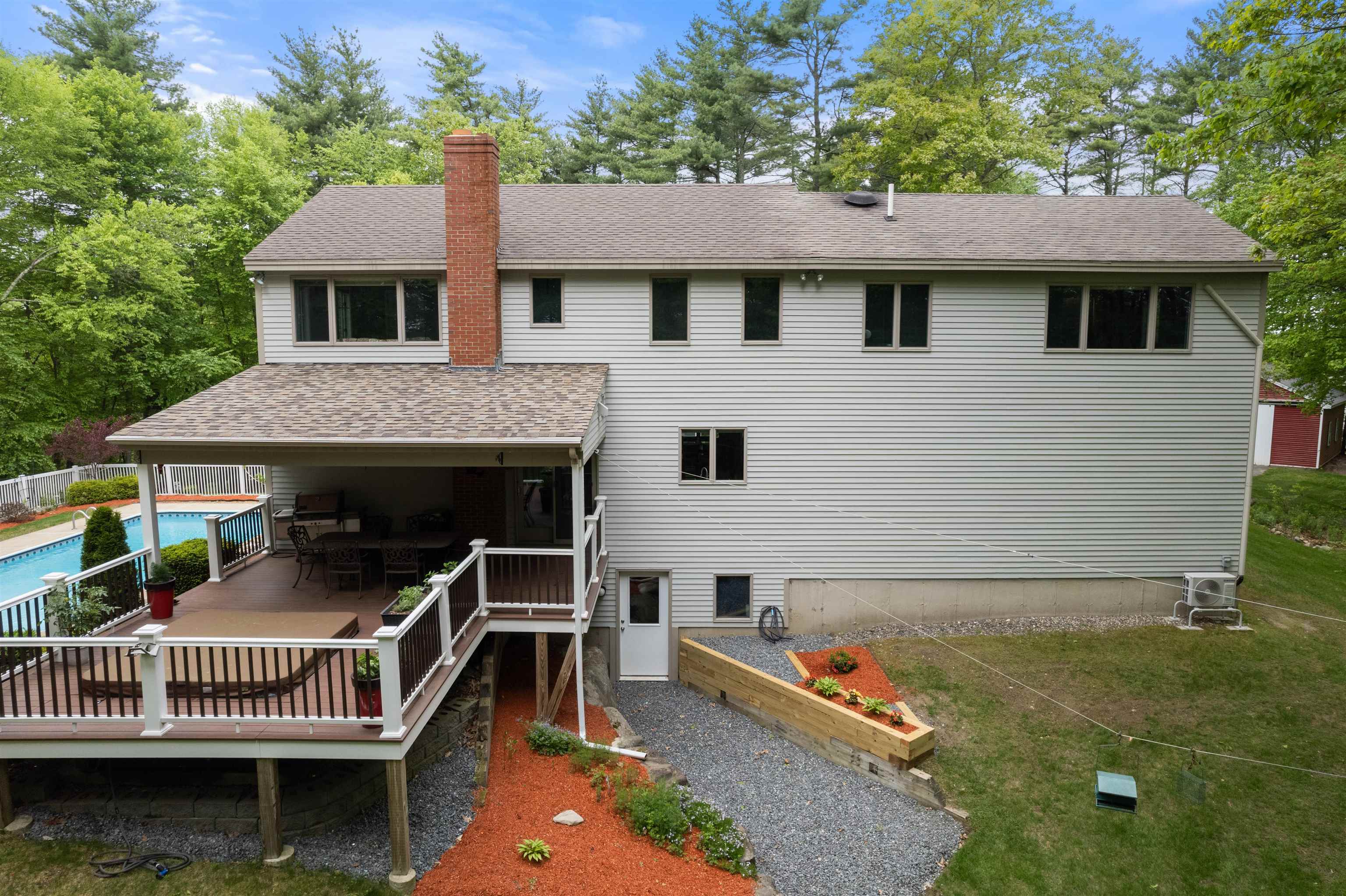 11 Sledding Hill Lane
