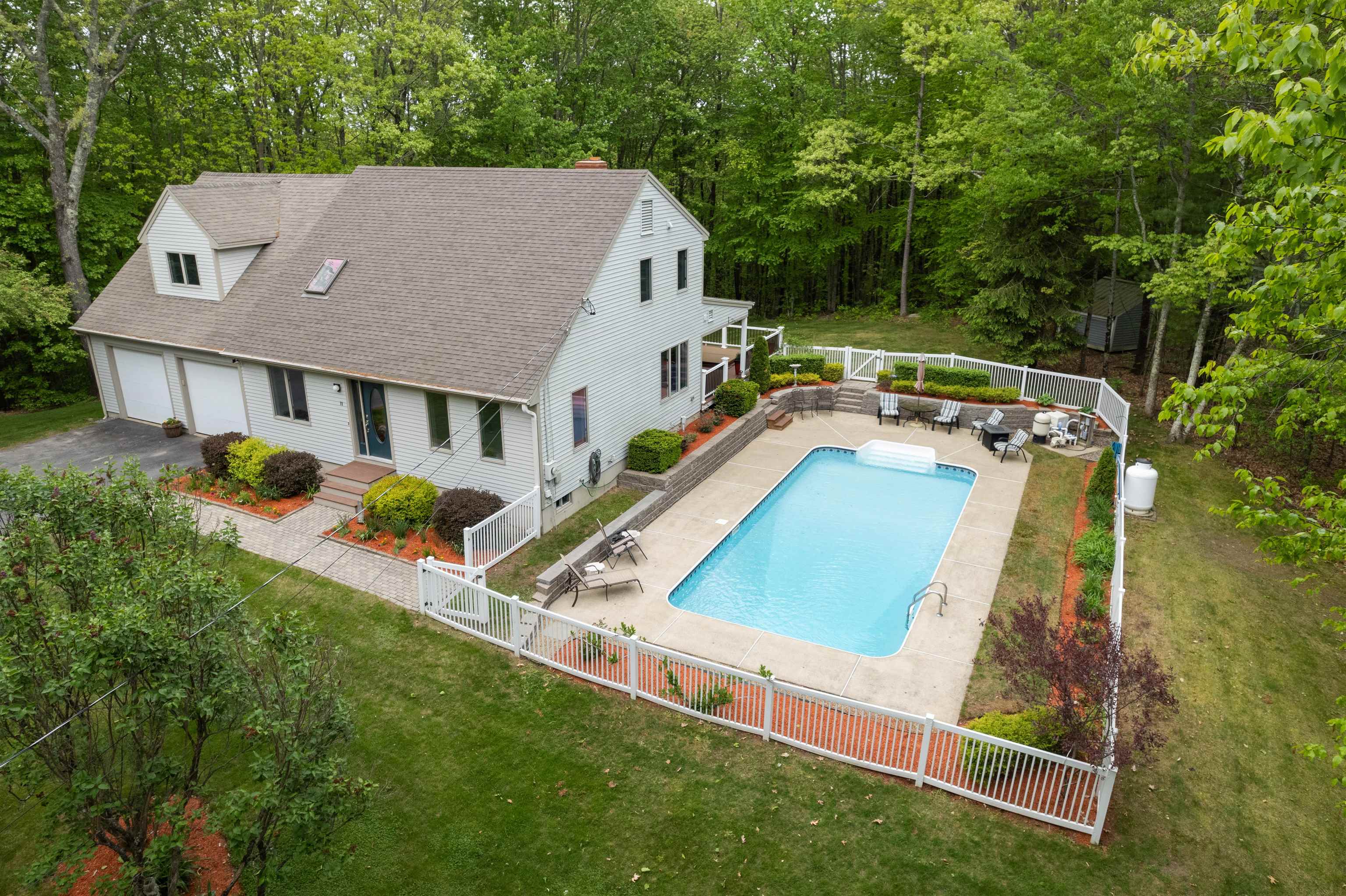 11 Sledding Hill Lane