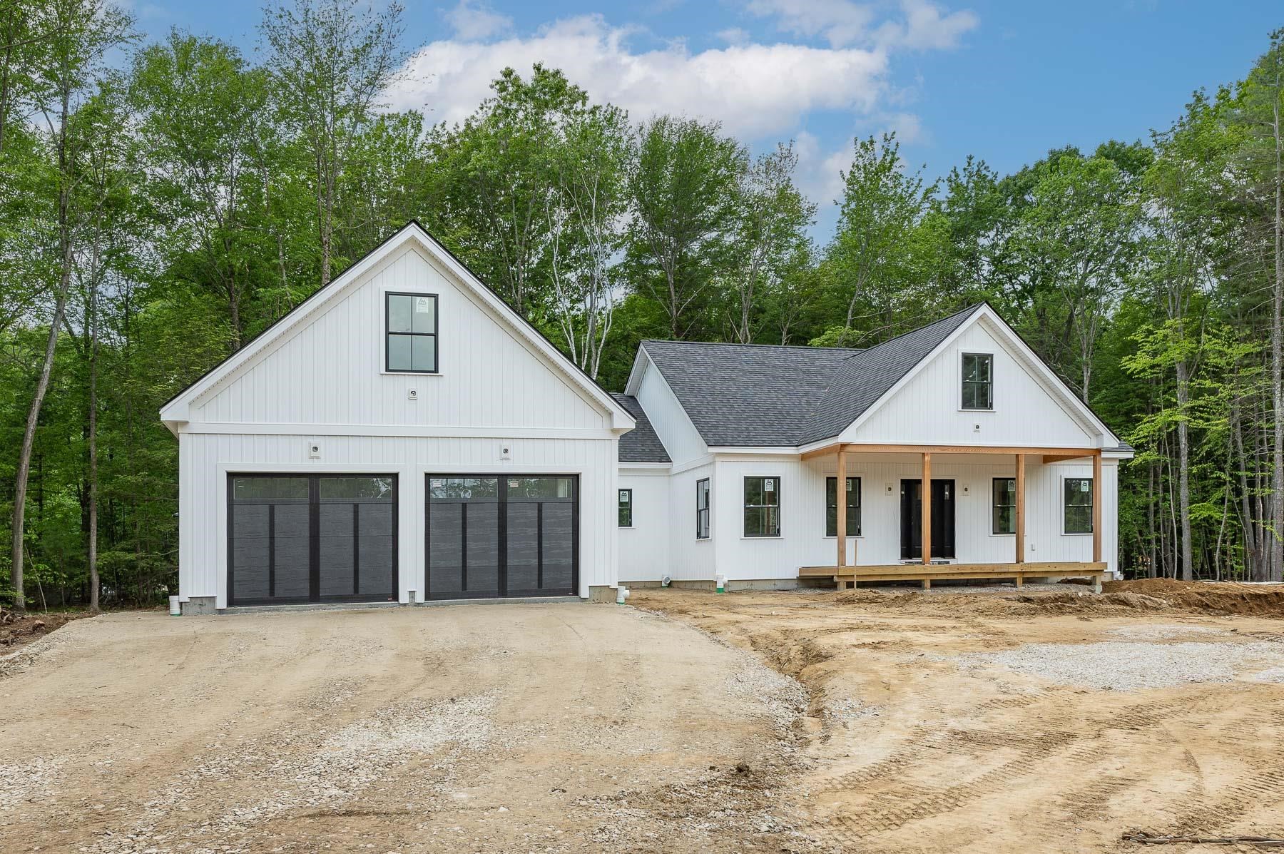 59 Stratham Lane