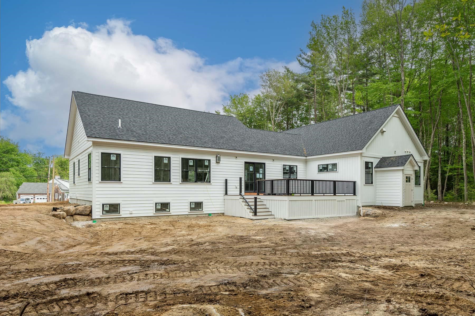 59 Stratham Lane