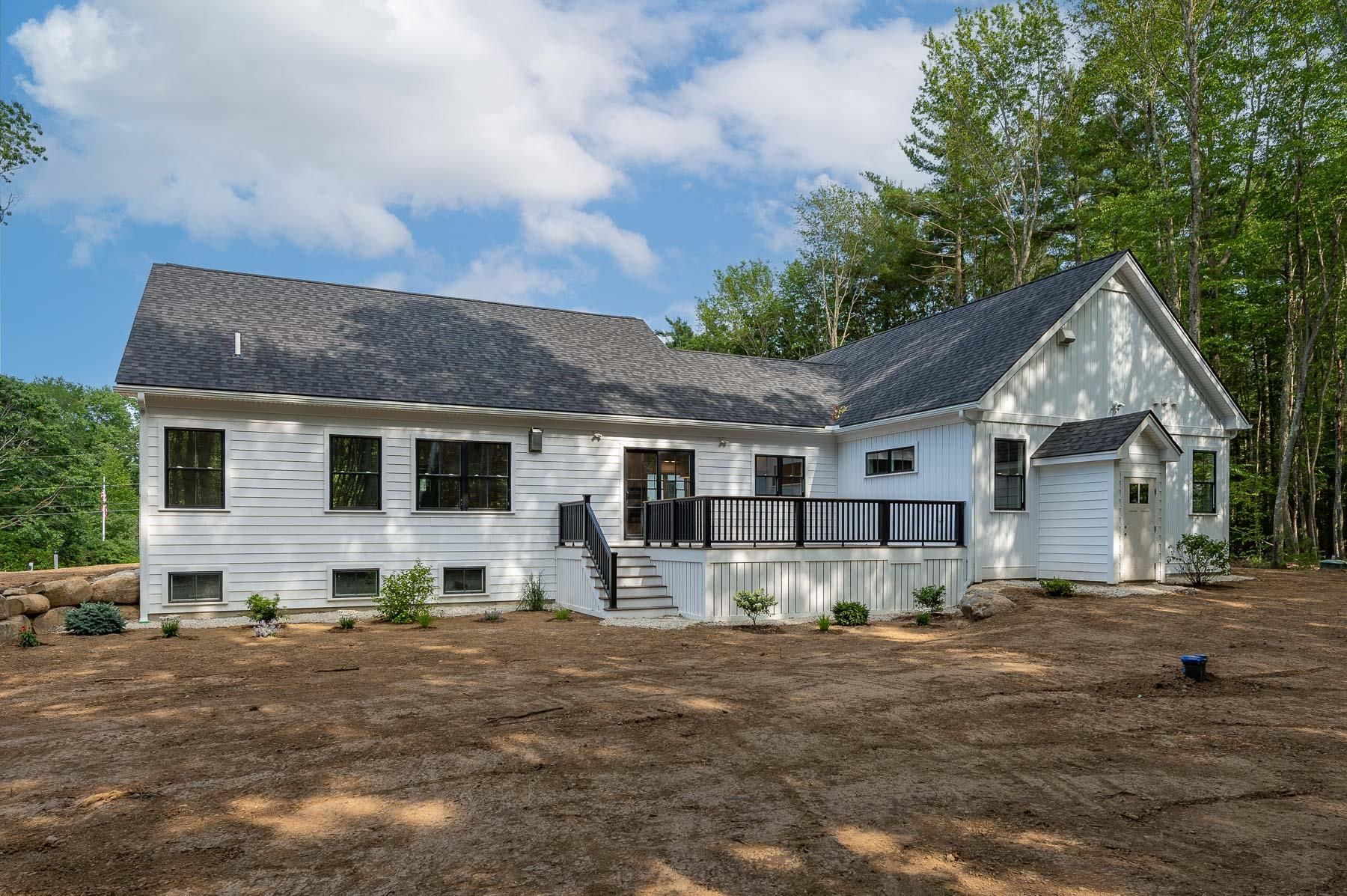 59 Stratham Lane