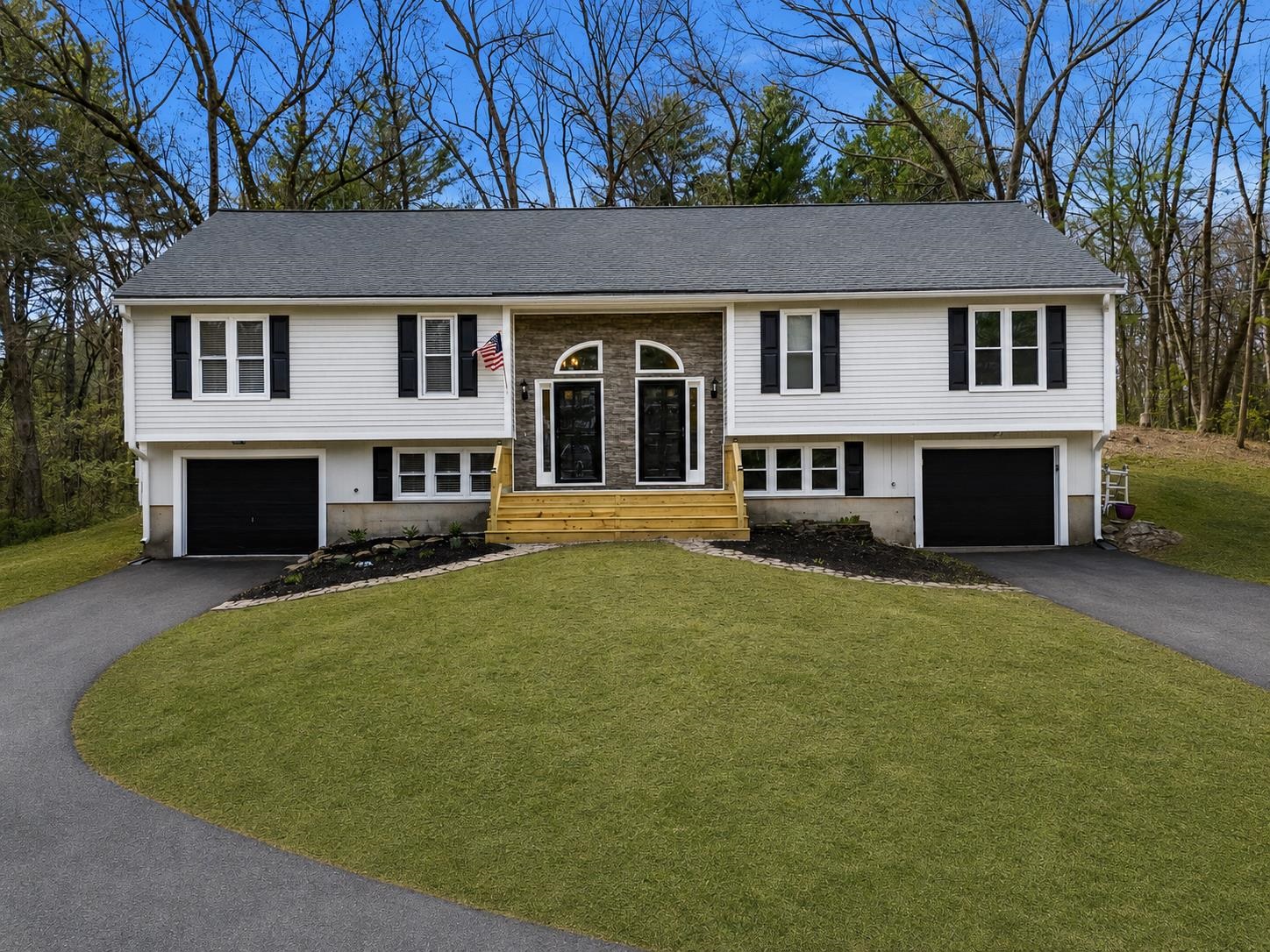 7B Kingston Way