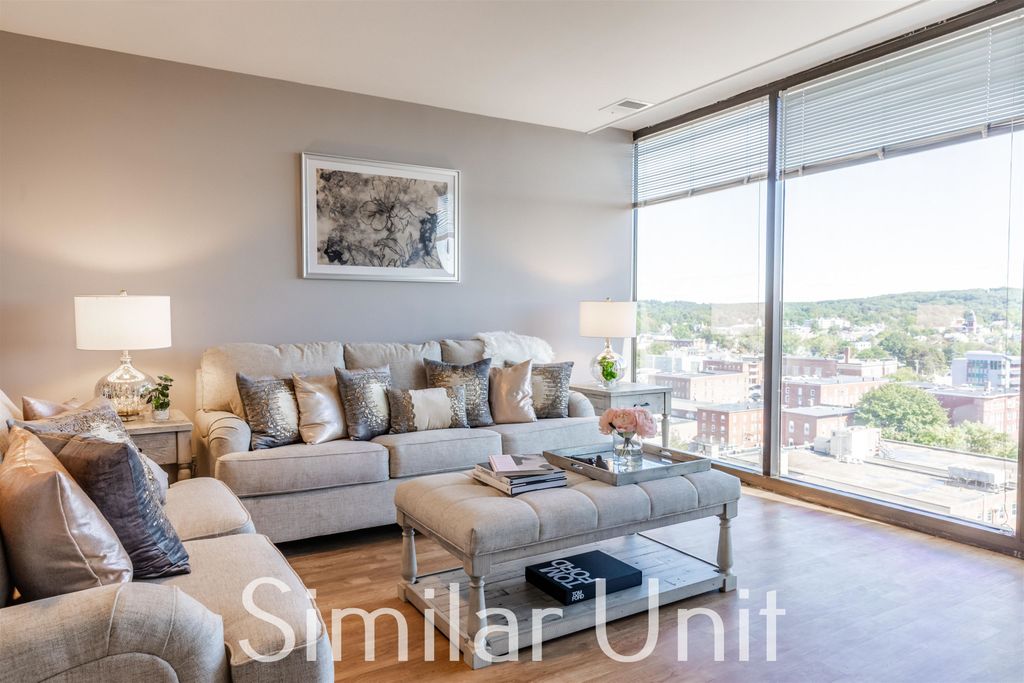 Photo of 1000 Elm Street #603, Manchester, NH 03101 (MLS # 5078307)