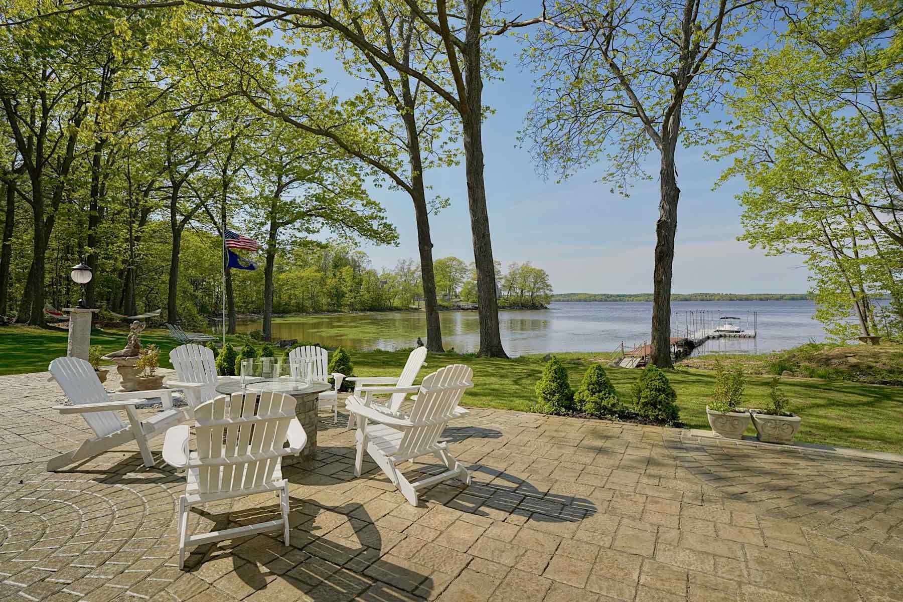 52 Waters Edge