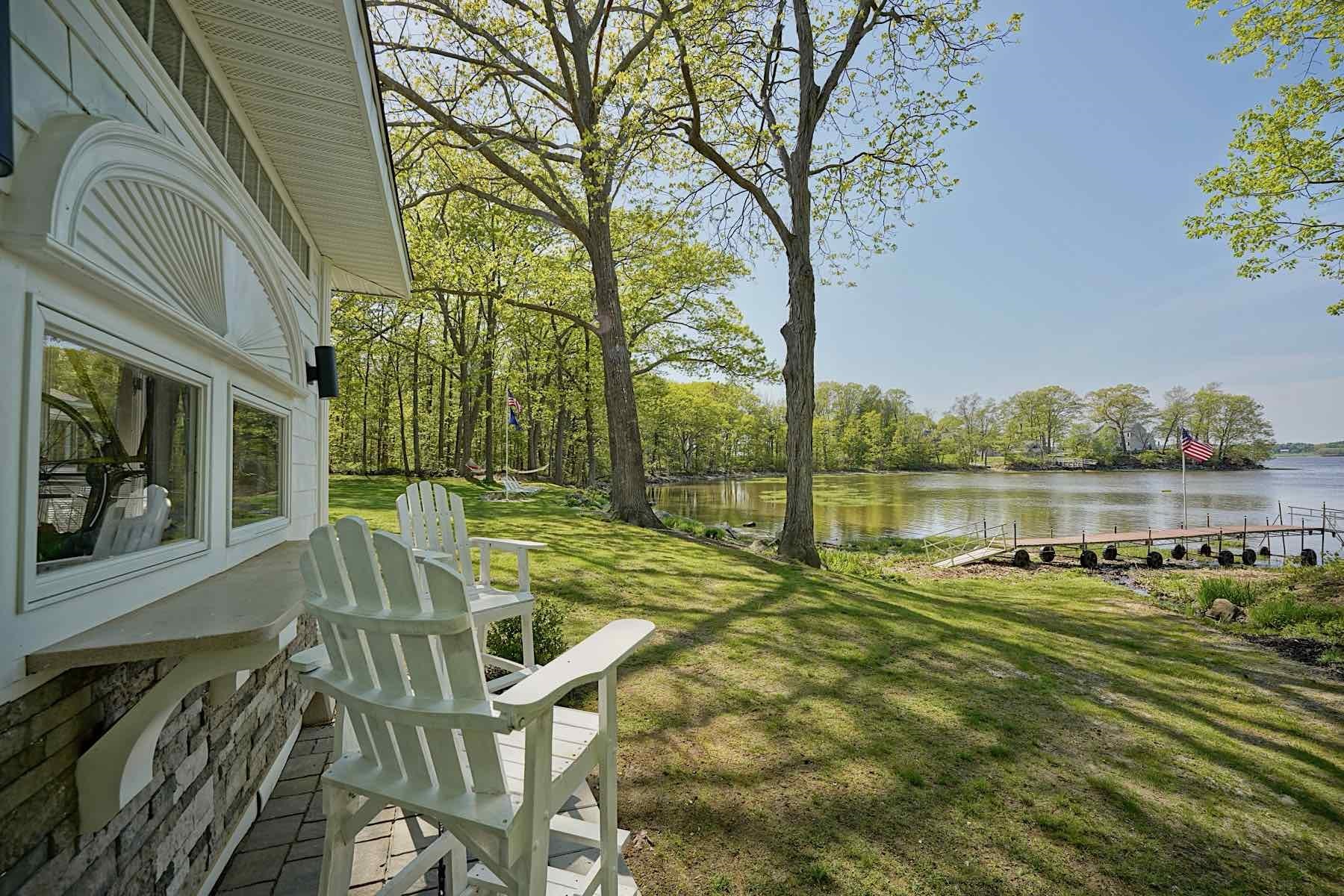 52 Waters Edge