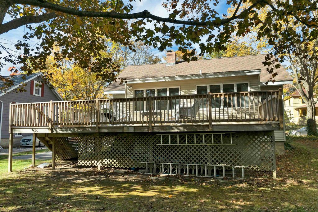 Photo of 320 Thaxter Road, Portsmouth, NH 03801 (MLS # 5067489)