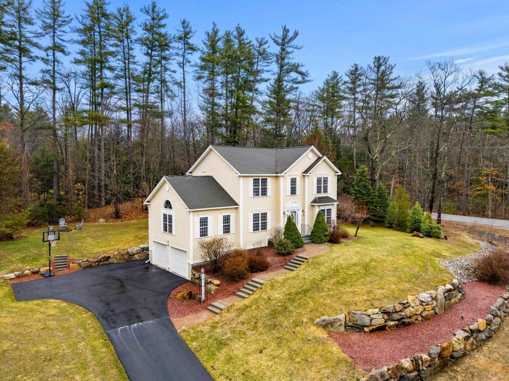 Photo of 3 High Gate Drive, Bedford, NH 03110 (MLS # 5081721)