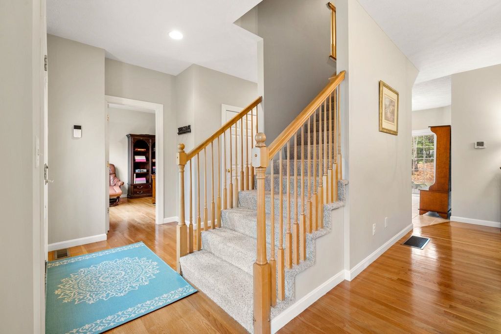 Photo of 3 High Gate Drive, Bedford, NH 03110 (MLS # 5081721)