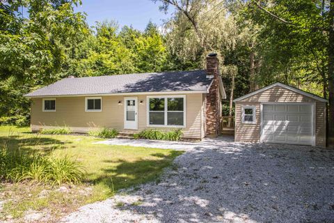 812 Middle Road Clarendon VT 05759