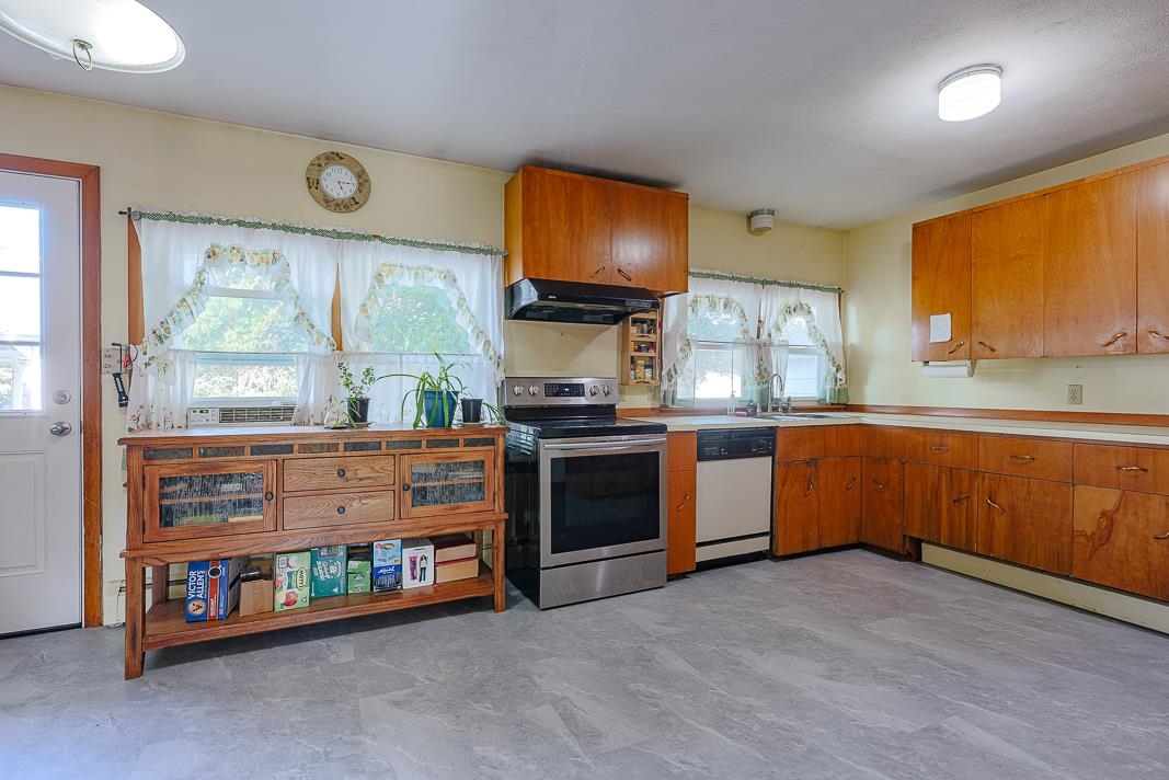185 Cushing Avenue