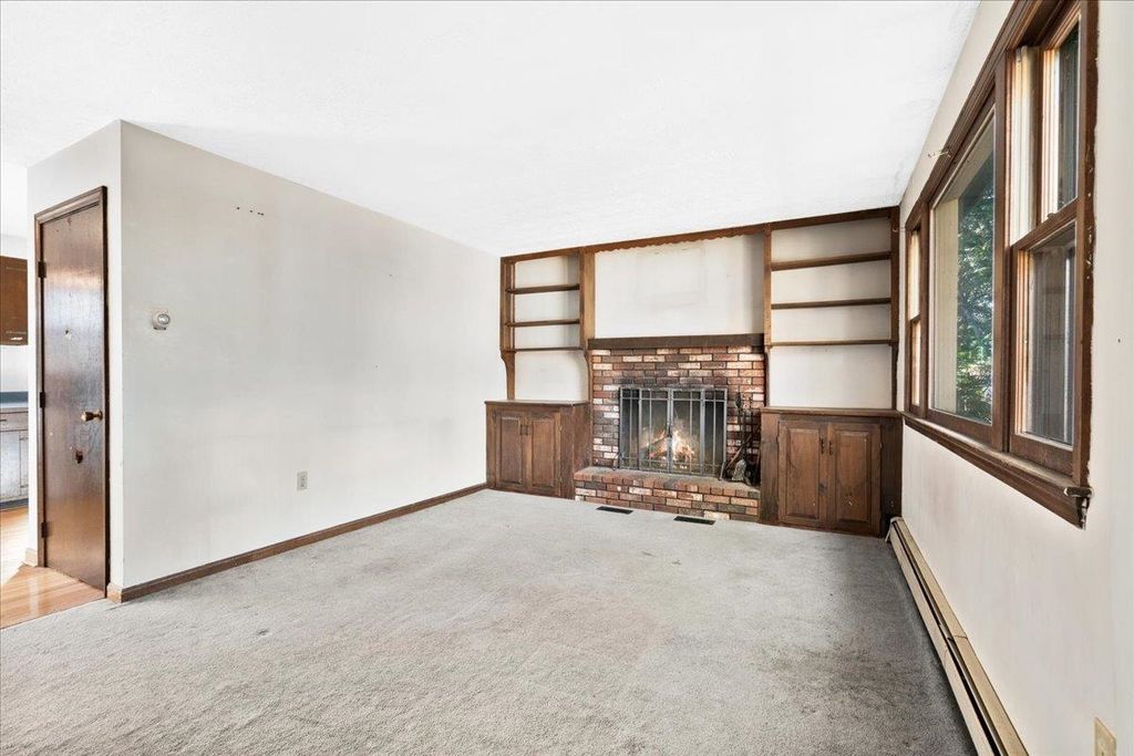 Photo of 23 Westwood Lane, Henniker, NH 03242 (MLS # 5069254)