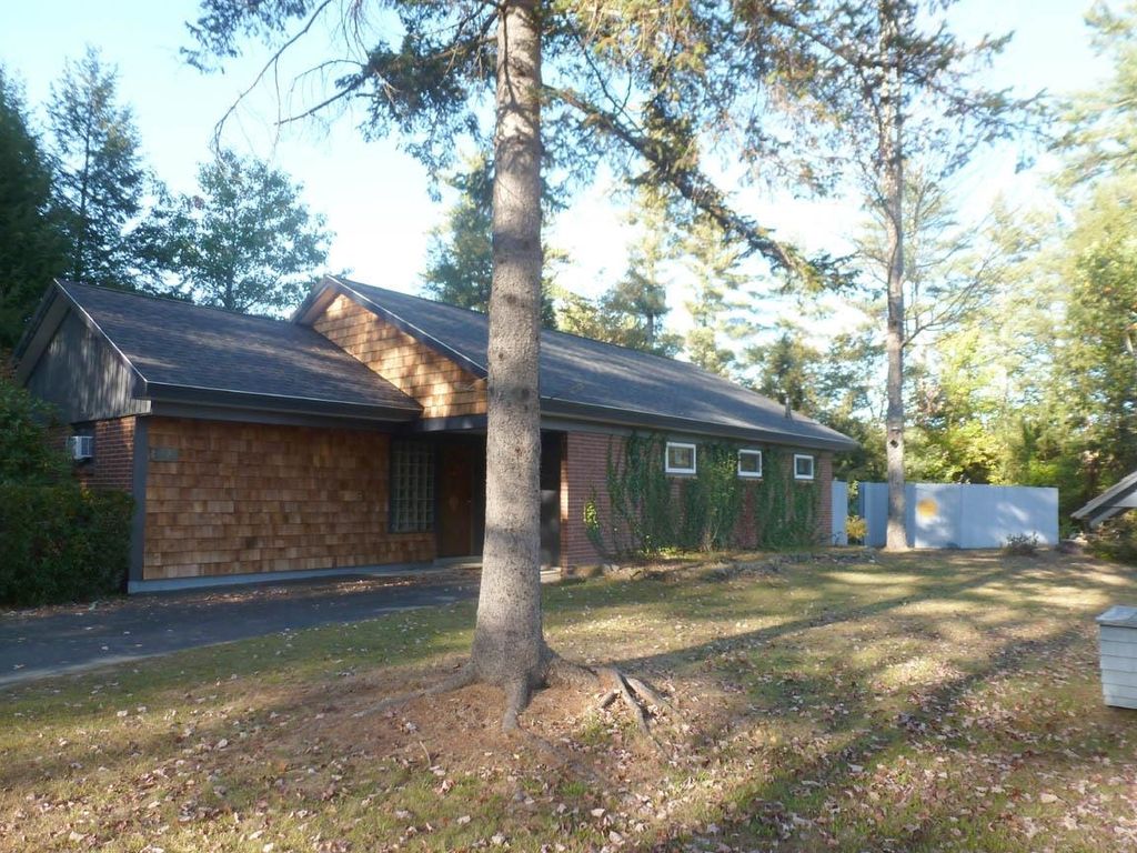Photo of 3 Shop Road, Hill, NH 03243 (MLS # 5064179)