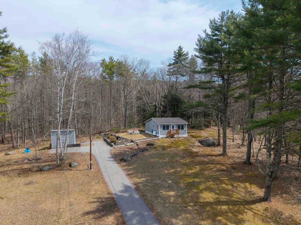 Photo of 25 Mayhew Turnpike, Hebron, NH 03241 (MLS # 5083169)