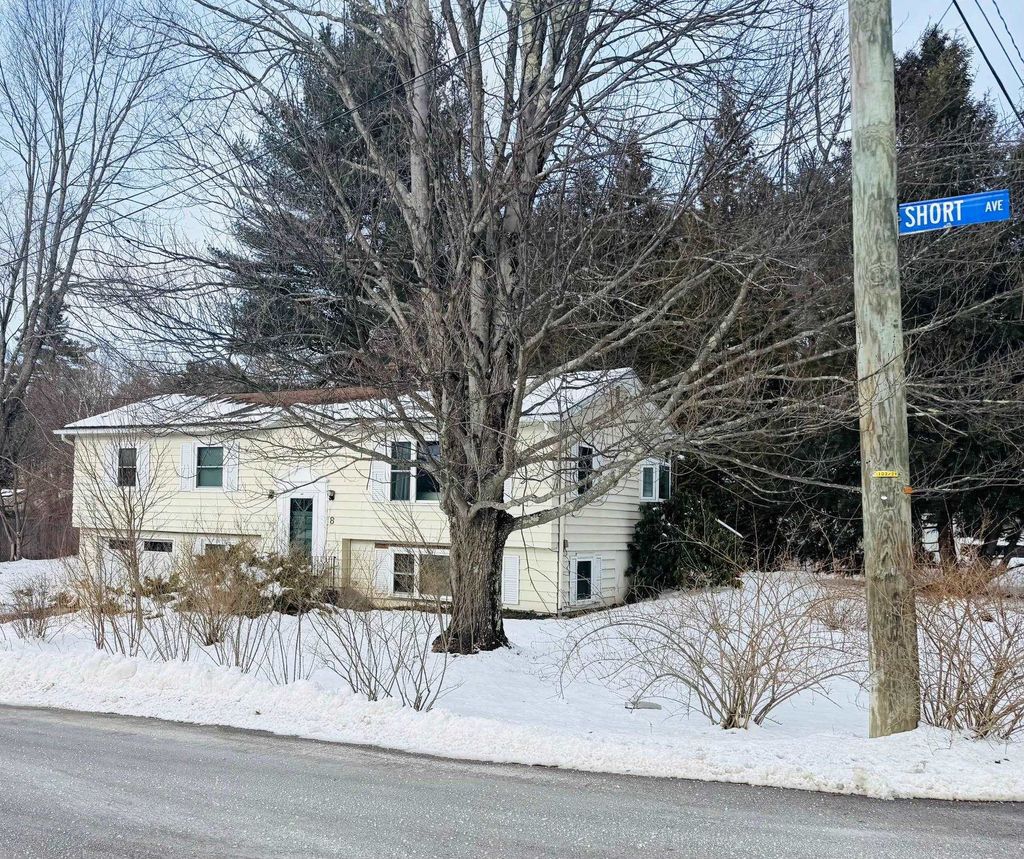 Photo of 8 Short Avenue, Hooksett, NH 03106 (MLS # 5072867)