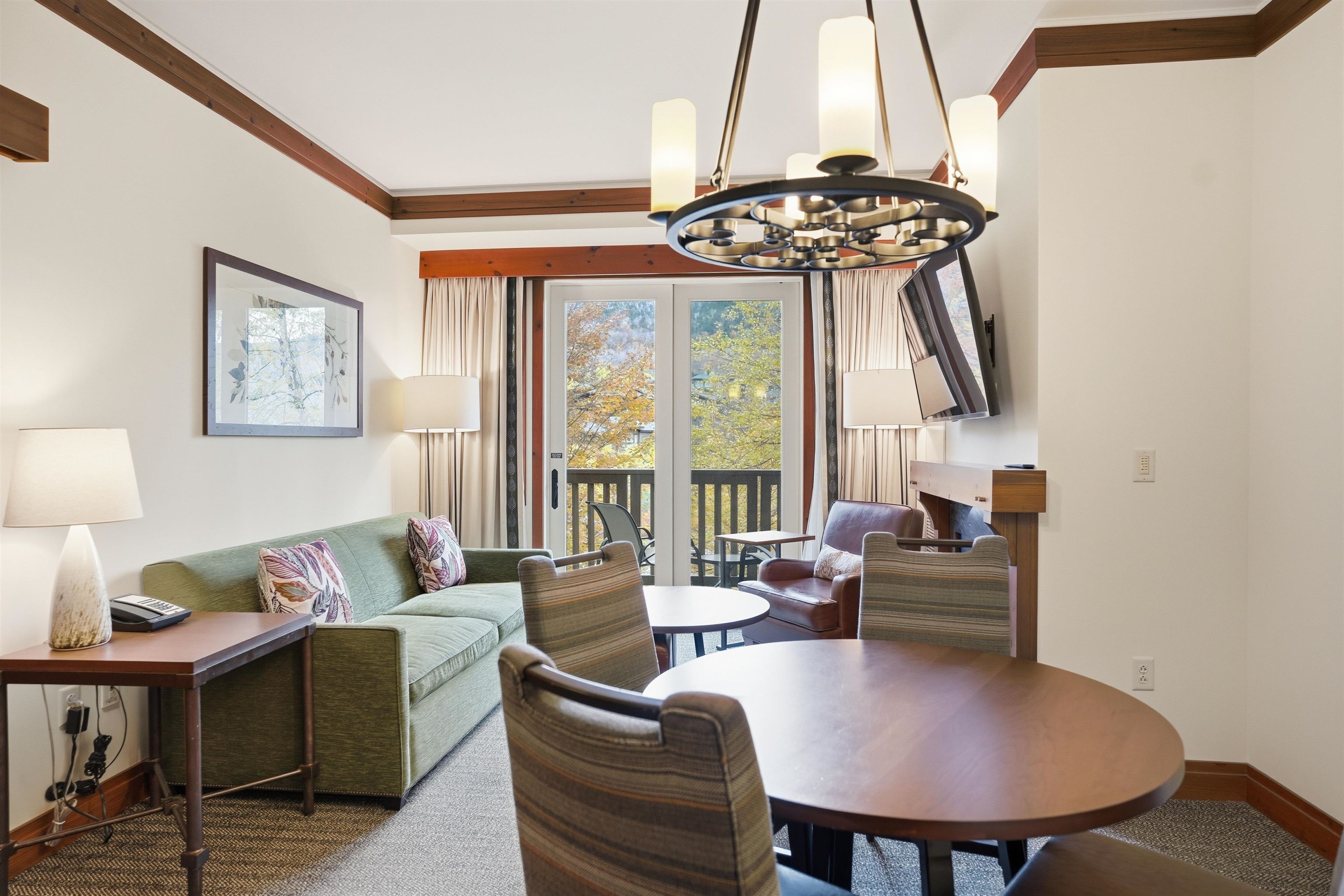 7412 Mountain Road 1318-20