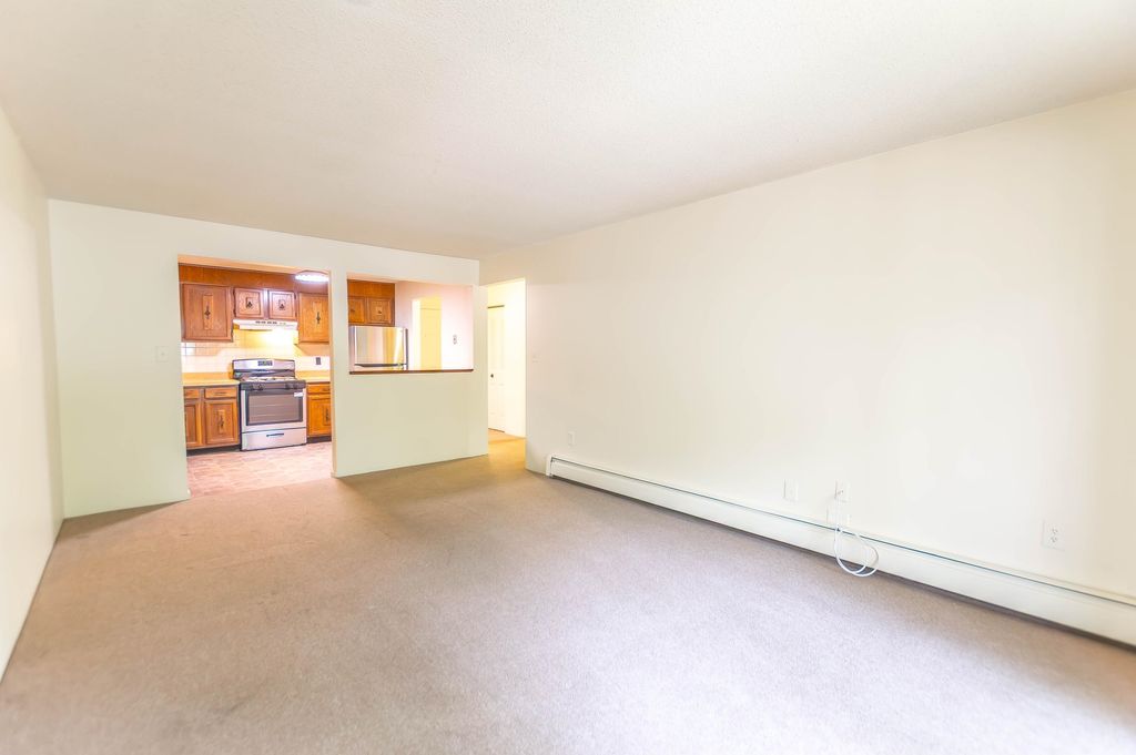 Photo of 23 Country Club Drive #1036, Manchester, NH 03102 (MLS # 5050522)
