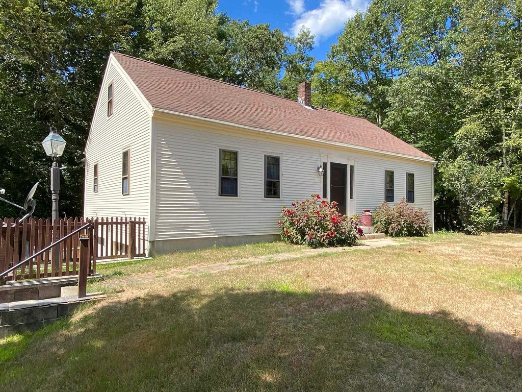 Photo of 8 Jodi Drive, Belmont, NH 03220 (MLS # 5054634)