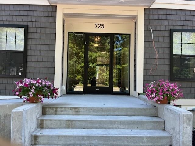 725 Central Avenue 311