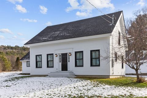 Photo of 34 Pleasant Street, Lyme, NH 03768 (MLS # 5074641)