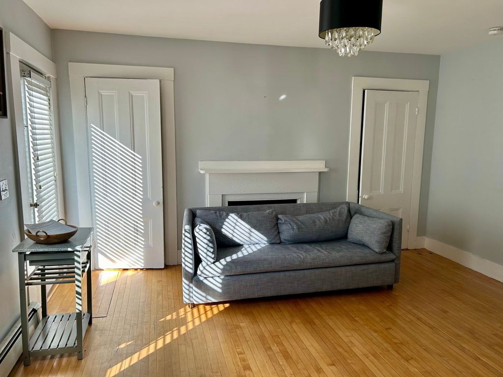 Photo of 28 Langdon Street #Apt 3, Portsmouth, NH 03801 (MLS # 5067337)