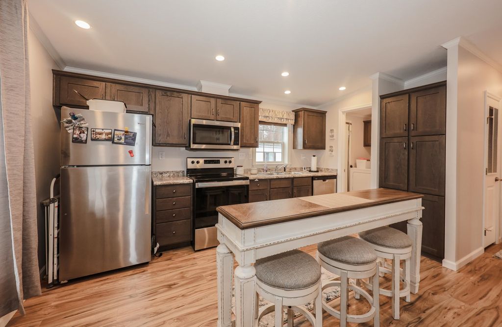 Photo of 11 Hagop Road, Salem, NH 03073 (MLS # 5085974)