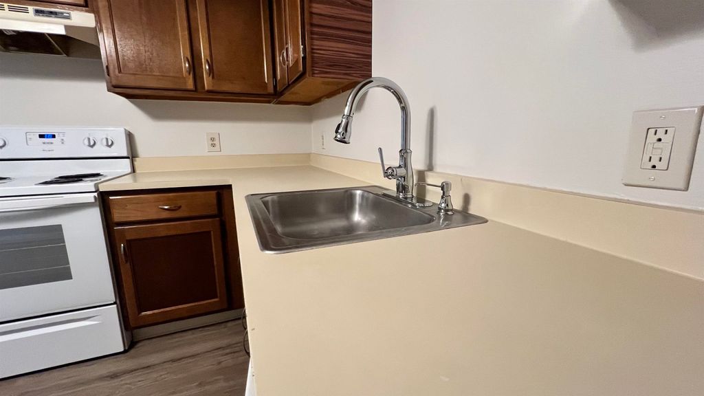 Photo of 12 East Side Drive #221, Concord, NH 03301 (MLS # 5065477)