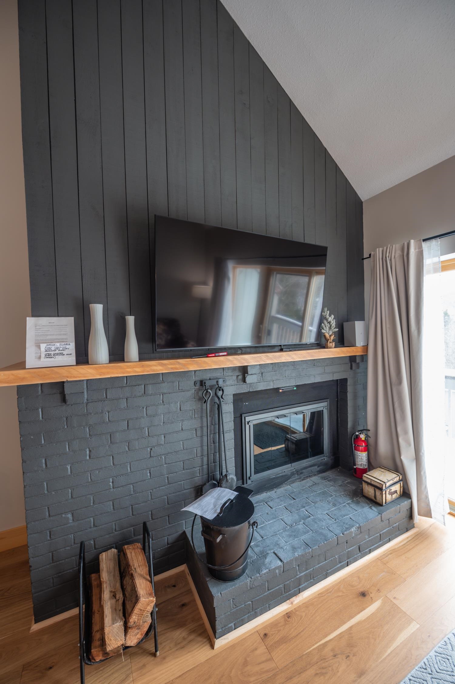 17J Snow Tree Lane Ledges J