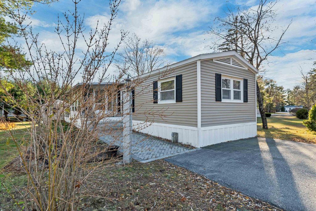Photo of 9 Strawberry Lane, Concord, NH 03301 (MLS # 5070244)