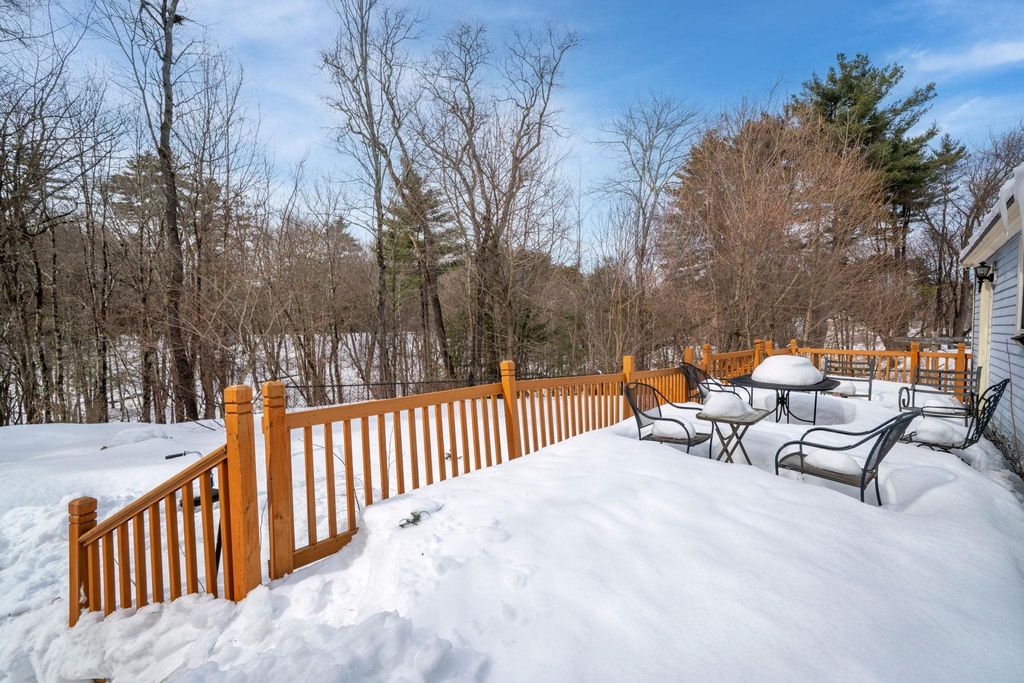 Photo of 40 Nivelle Street, Concord, NH 03301 (MLS # 5078449)