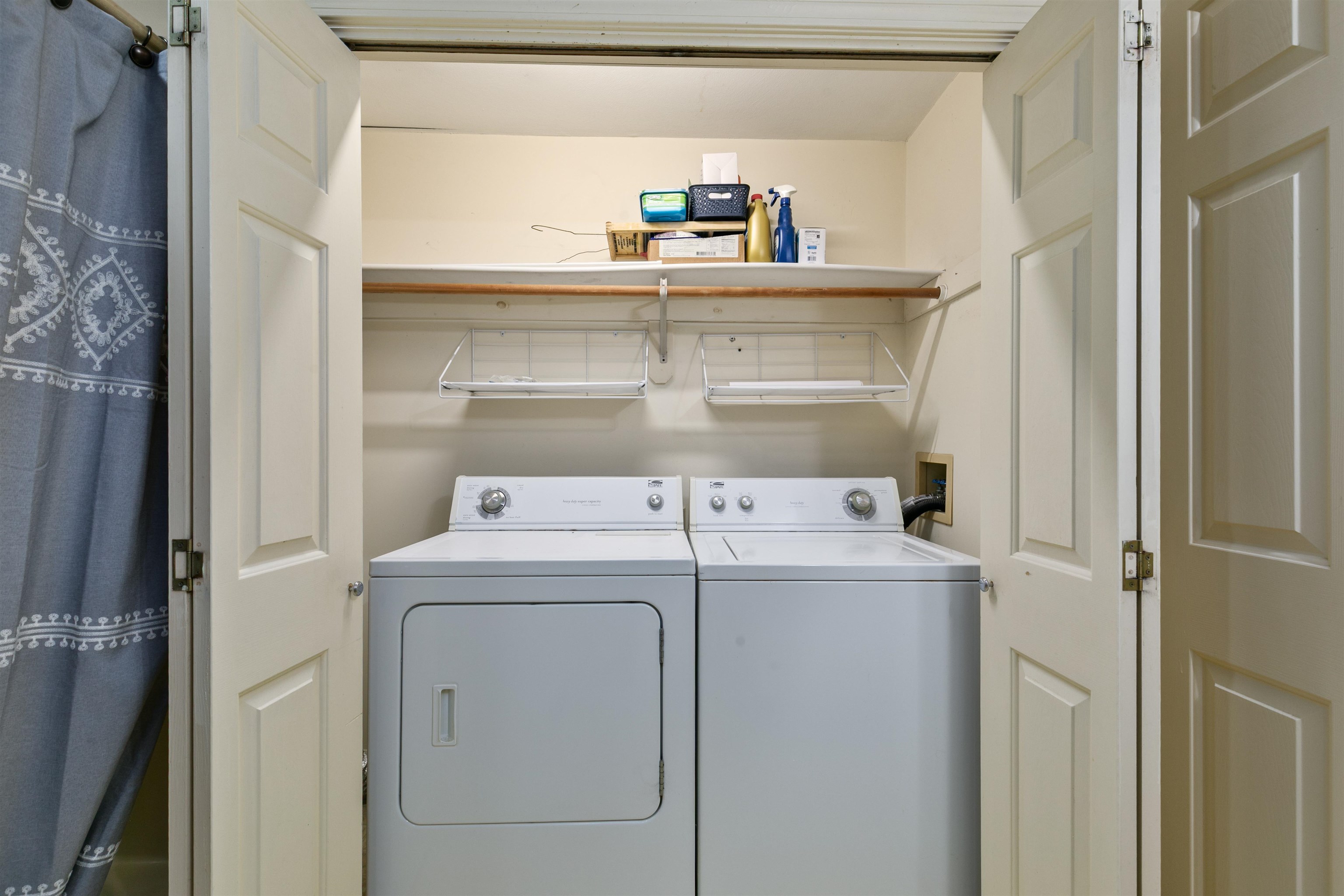 Atkinson, New Hampshire 03811, United States, 2 Bedrooms Bedrooms, ,2 BathroomsBathrooms,Residential,Active,179522