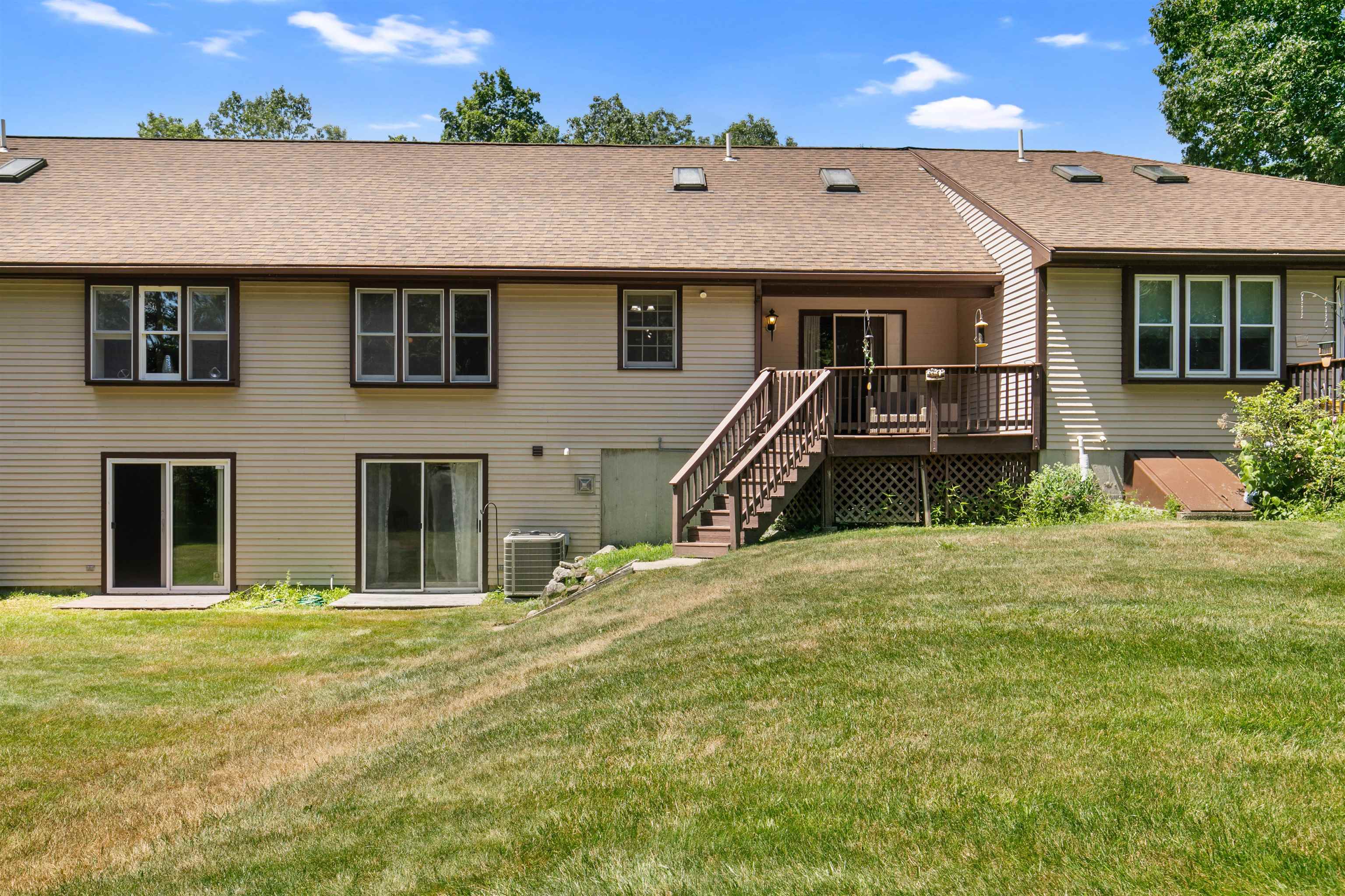 Atkinson, New Hampshire 03811, United States, 2 Bedrooms Bedrooms, ,2 BathroomsBathrooms,Residential,Active,179522