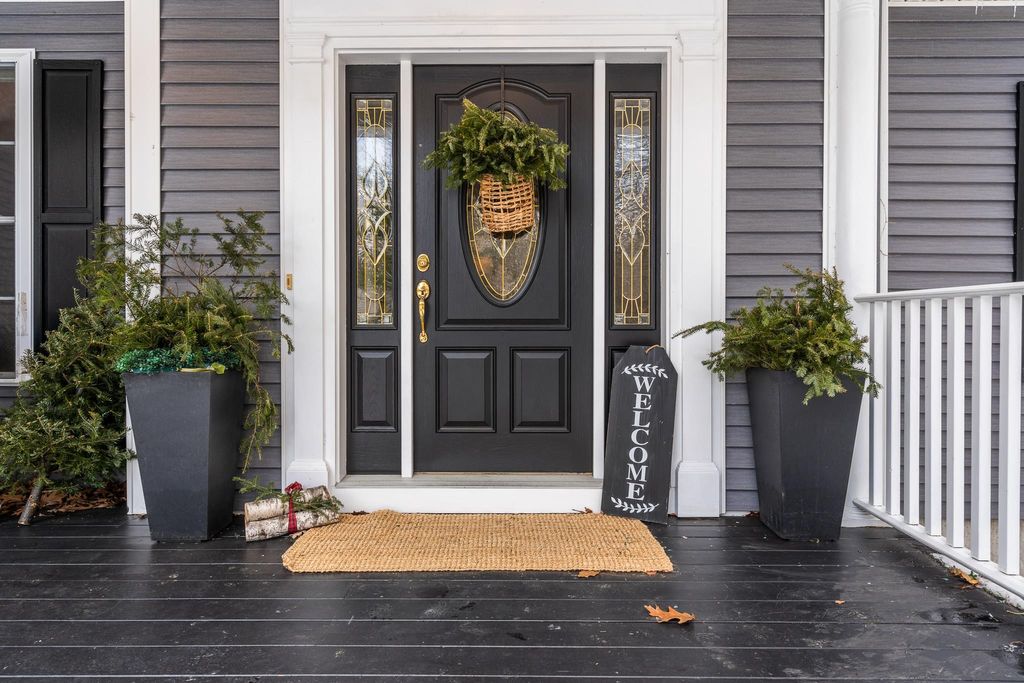 Photo of 5 Briar Court, Hooksett, NH 03106 (MLS # 5074755)