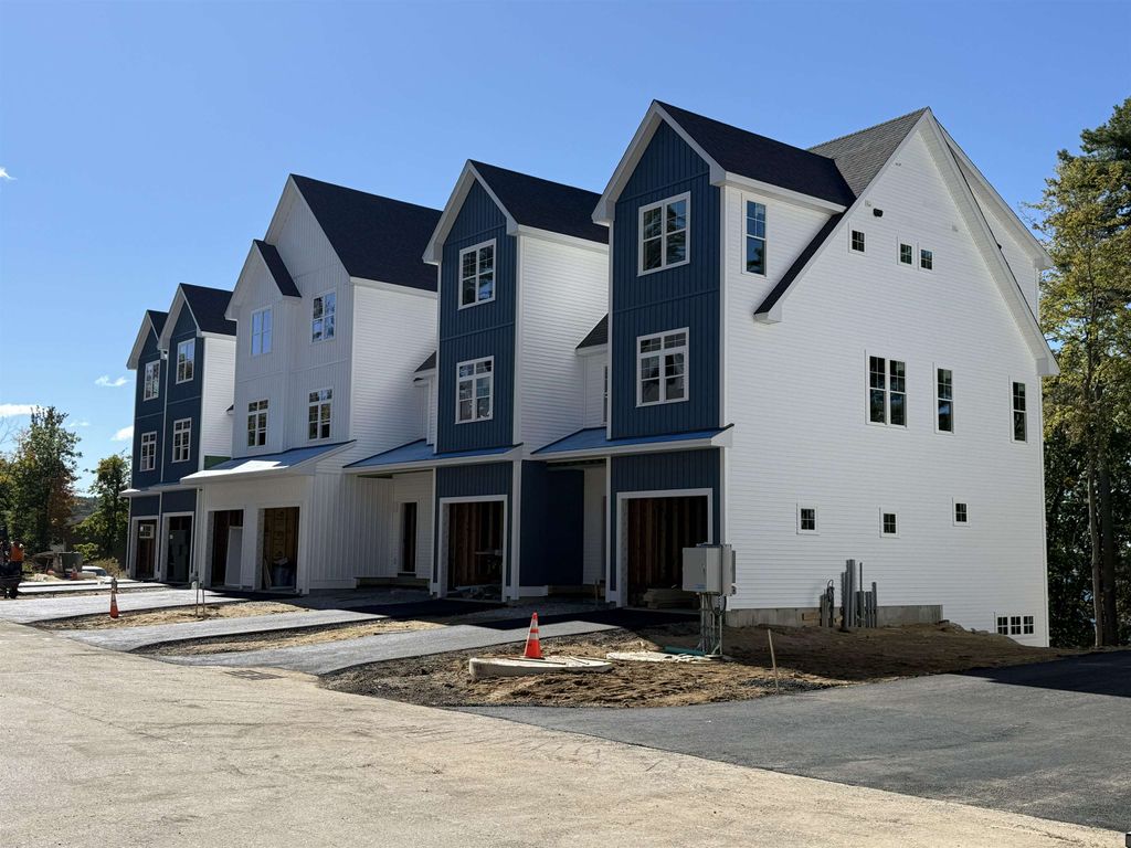 Photo of 60 White Oaks Road #11, Laconia, NH 03246 (MLS # 5082746)