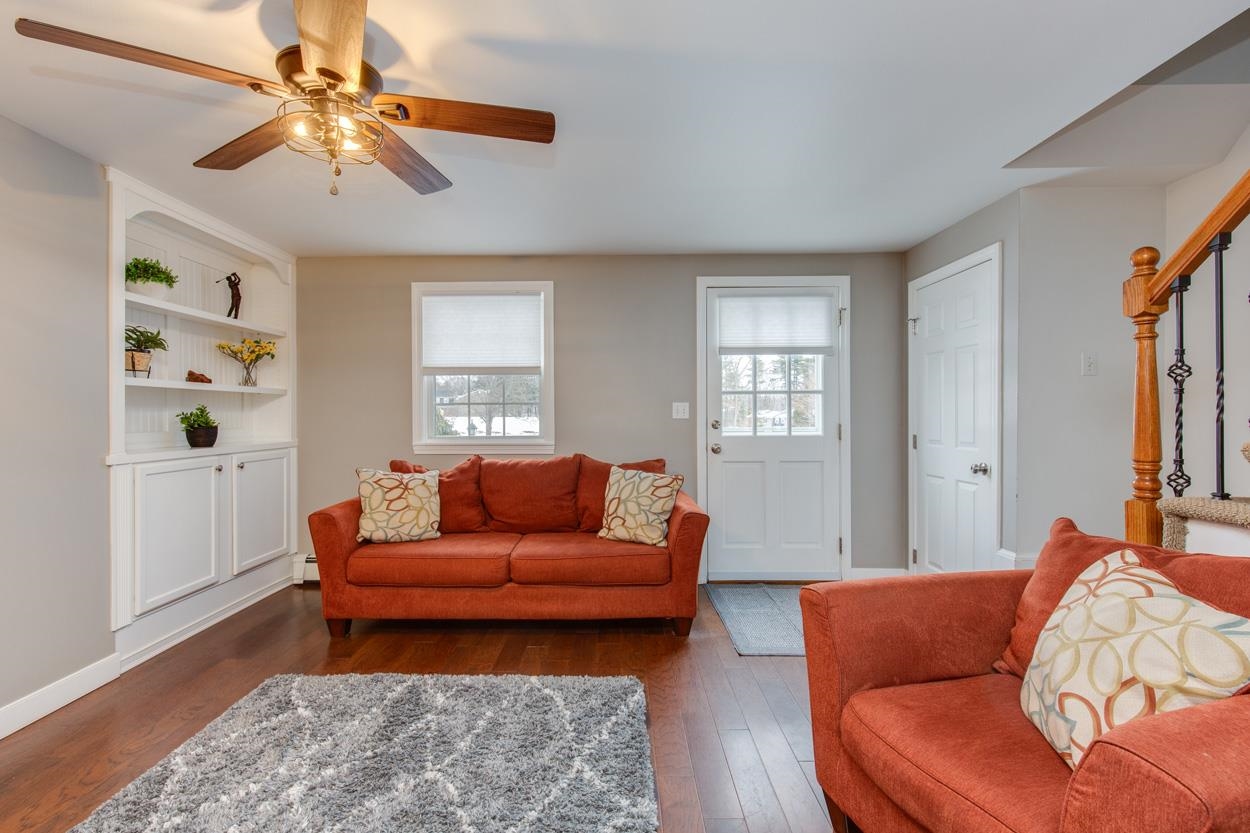 Londonderry, New Hampshire 03053, United States, 2 Bedrooms Bedrooms, ,2 BathroomsBathrooms,Residential,Active,78669