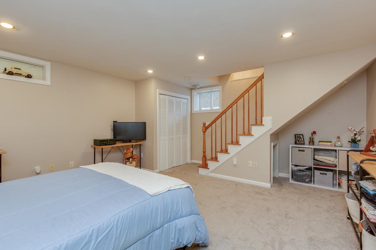 Londonderry, New Hampshire 03053, United States, 2 Bedrooms Bedrooms, ,2 BathroomsBathrooms,Residential,Active,78669