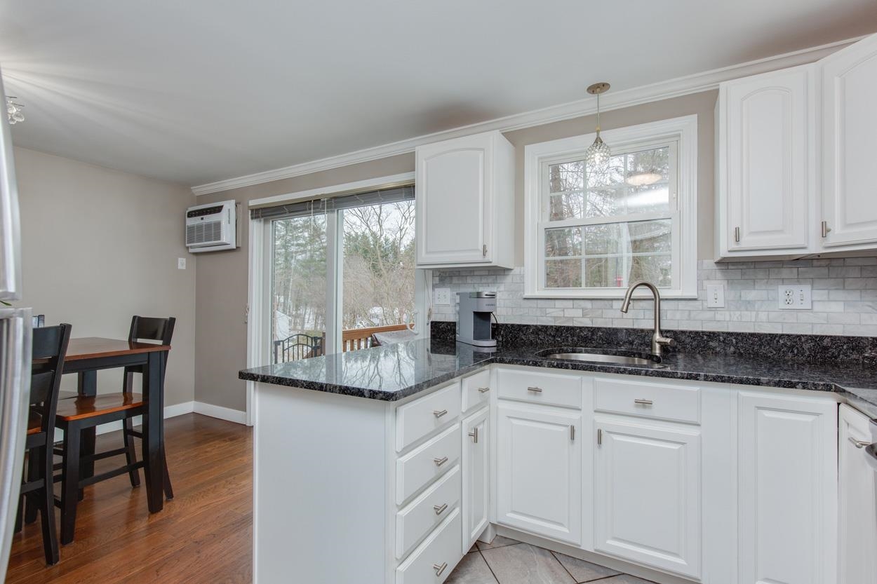 Londonderry, New Hampshire 03053, United States, 2 Bedrooms Bedrooms, ,2 BathroomsBathrooms,Residential,Active,78669