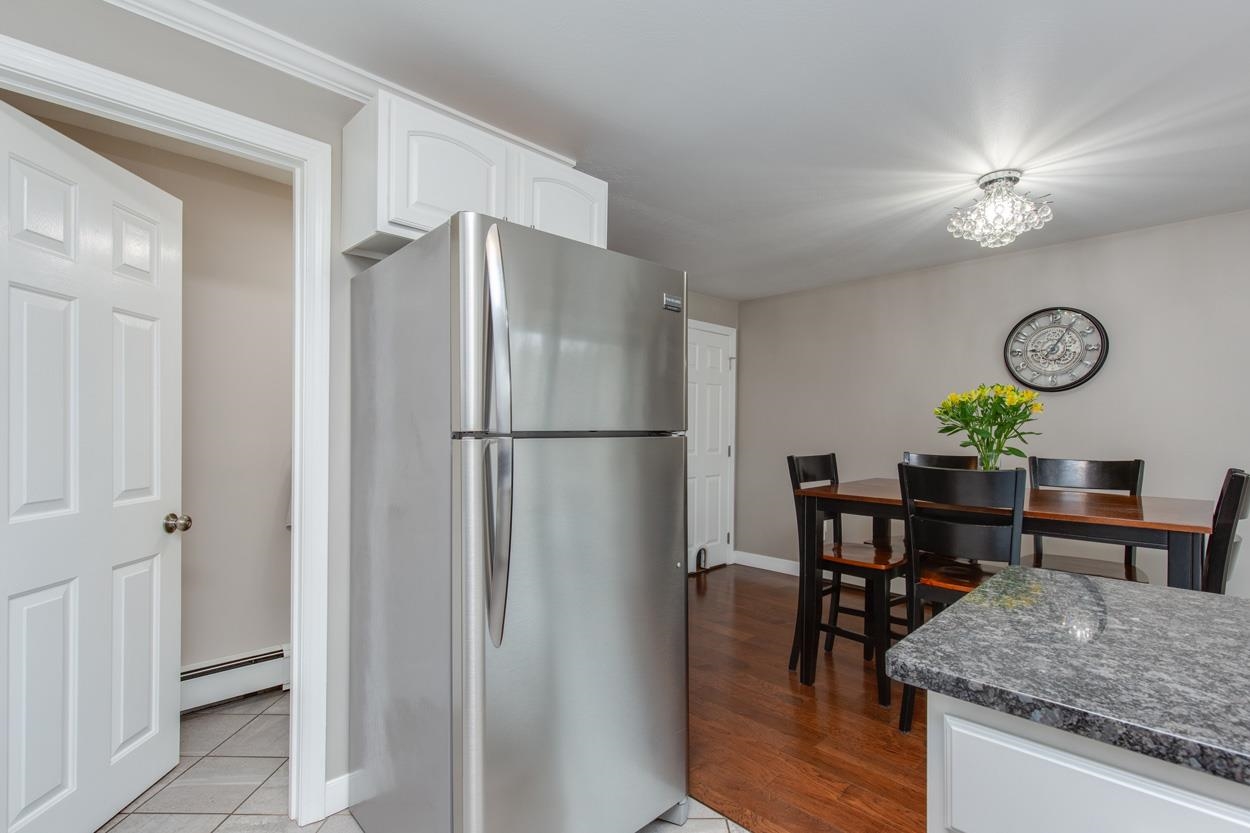 Londonderry, New Hampshire 03053, United States, 2 Bedrooms Bedrooms, ,2 BathroomsBathrooms,Residential,Active,78669