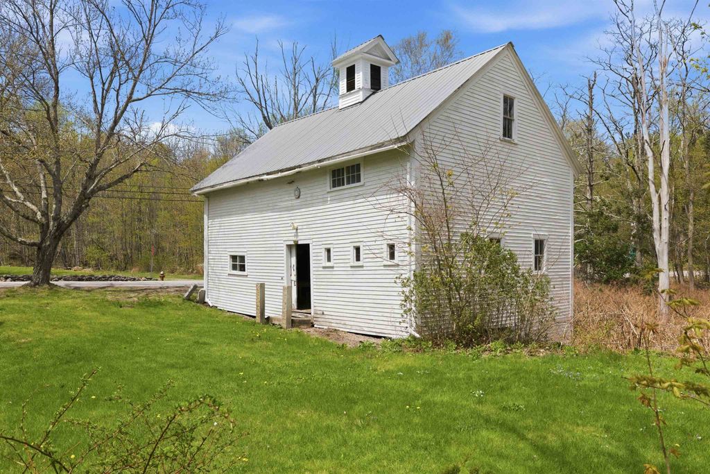 Photo of 659 North Sandwich Road, Sandwich, NH 03259 (MLS # 5088252)