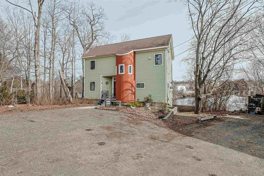 Photo of 42 N Main Street, Boscawen, NH 03303 (MLS # 5080200)