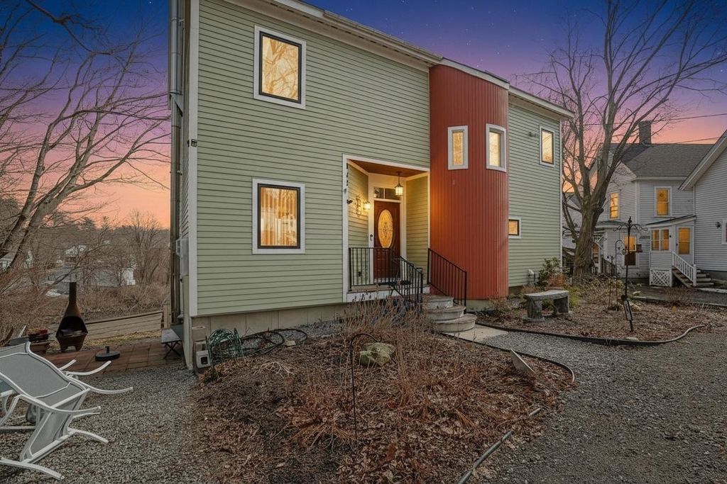 Photo of 42 N Main Street, Boscawen, NH 03303 (MLS # 5080200)