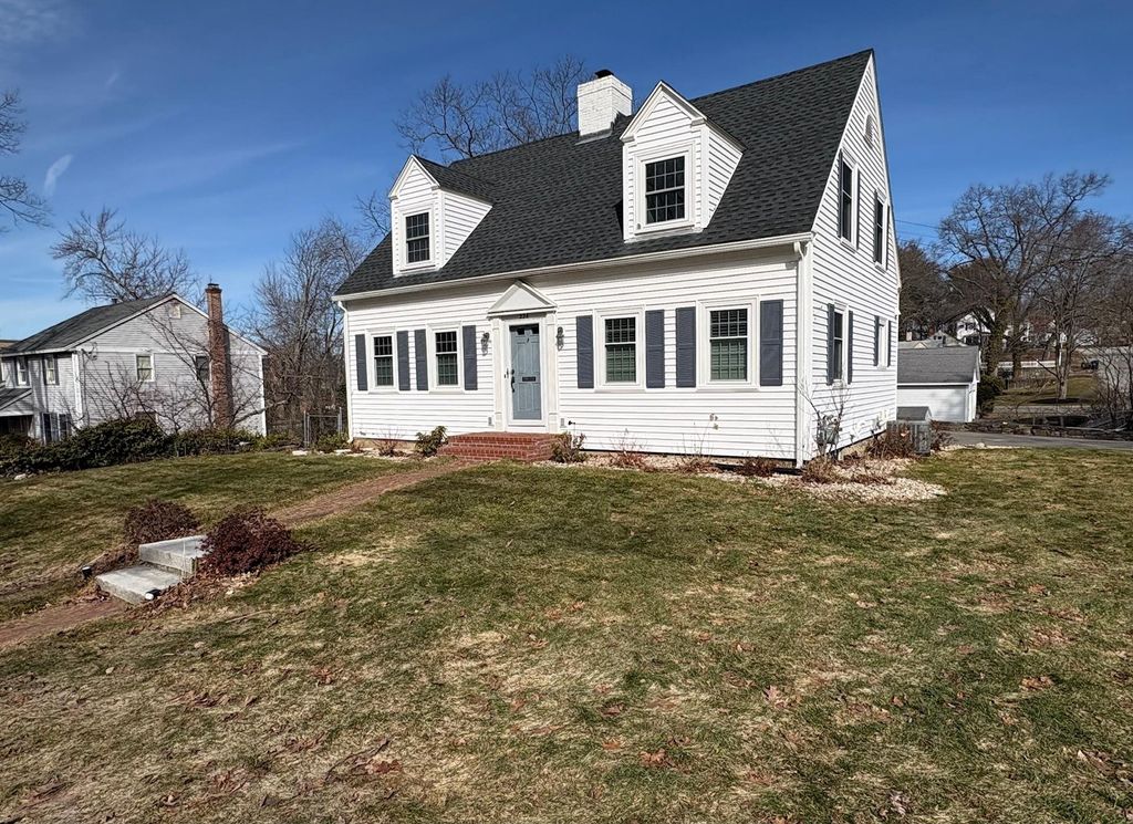 Photo of 226 North Street, Manchester, NH 03104 (MLS # 5080448)