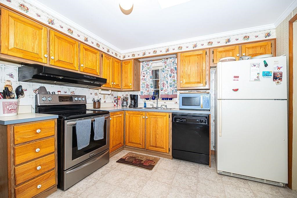 2 Elm Place