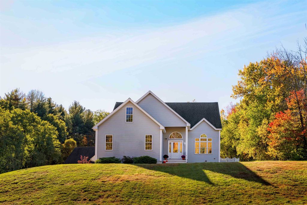 Photo of 2 Copper Hill Road, Hudson, NH 03051 (MLS # 5066801)